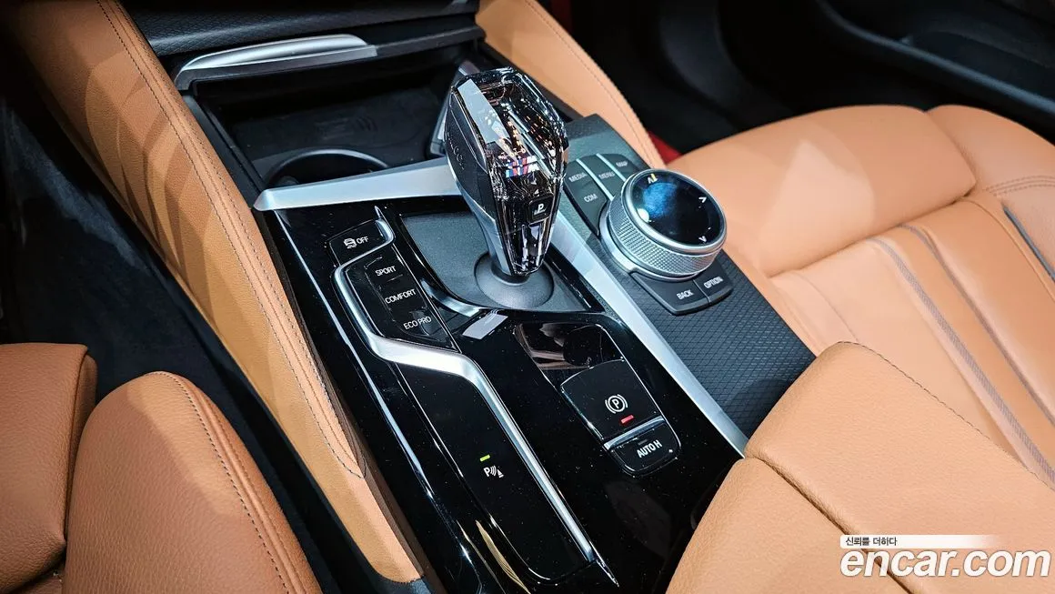 BMW 5-Series 2023 из KR, фото 3
