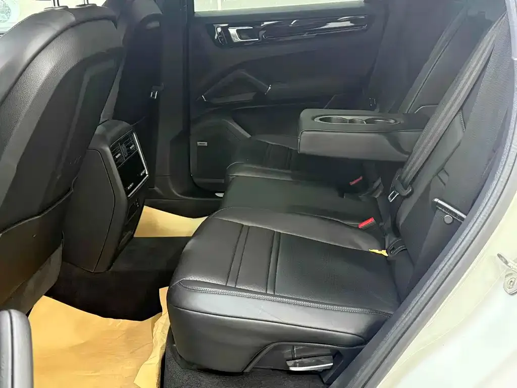 Porsche Cayenne 2021 из CN, фото 3