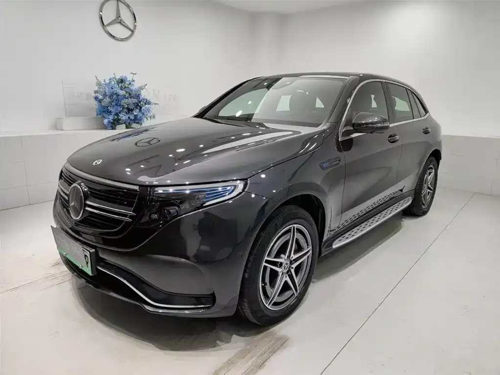 Mercedes-Benz EQC — фото 1