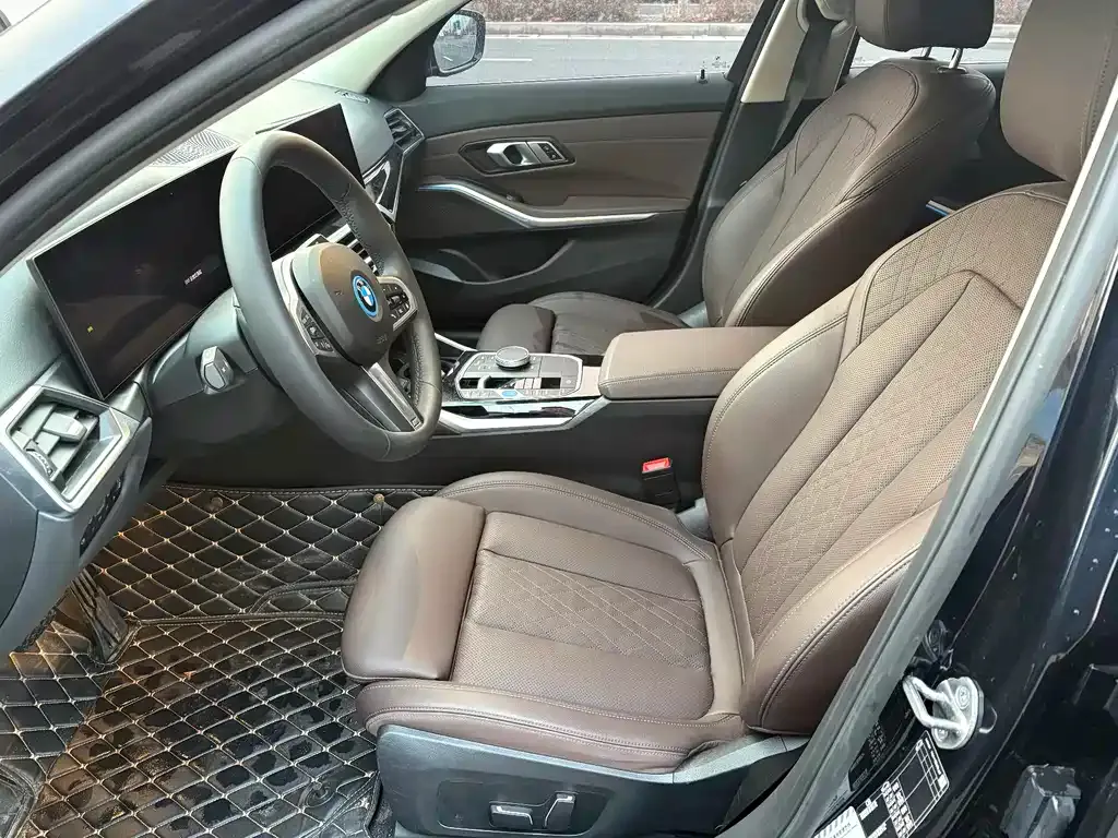 BMW i3 2024 из CN, фото 5