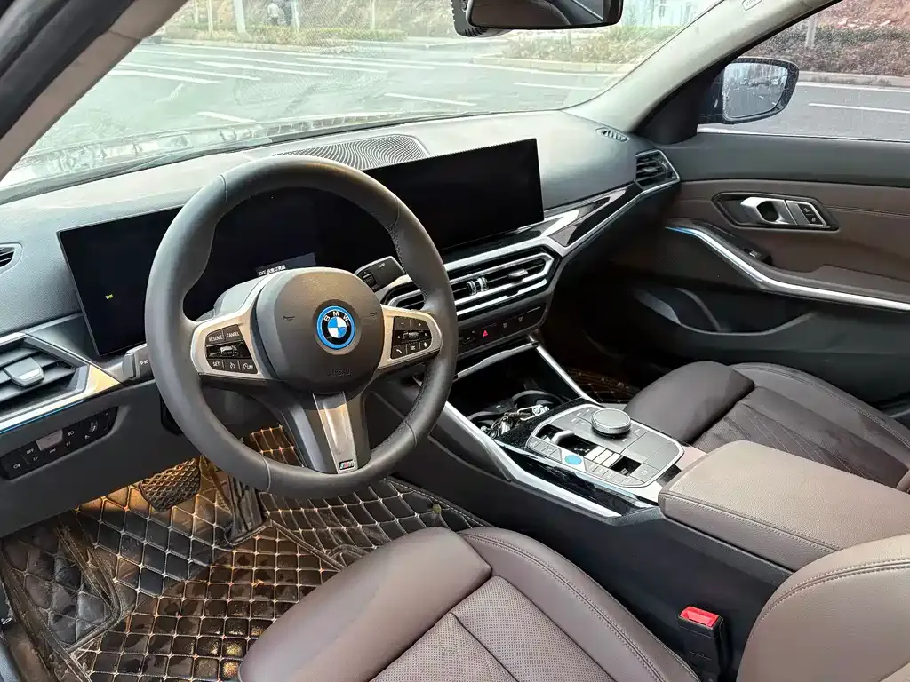 BMW i3 2024 из CN, фото 8