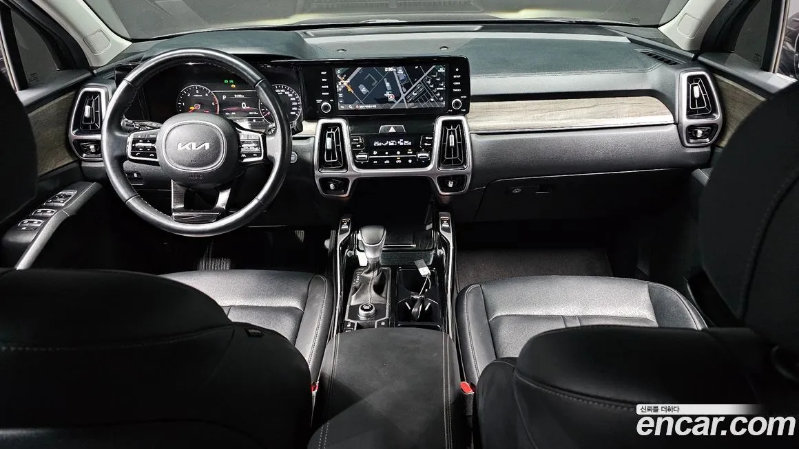 Kia Sorento — фото 7