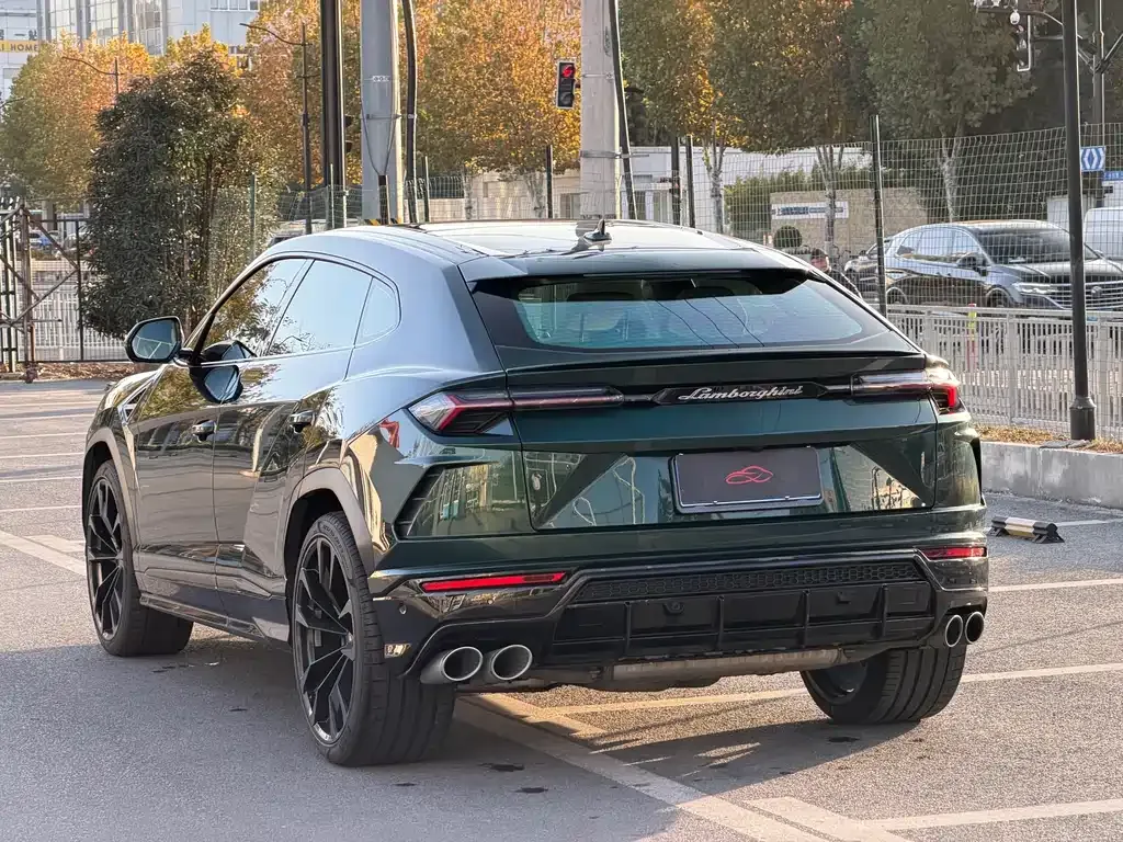 Lamborghini Urus — фото 5