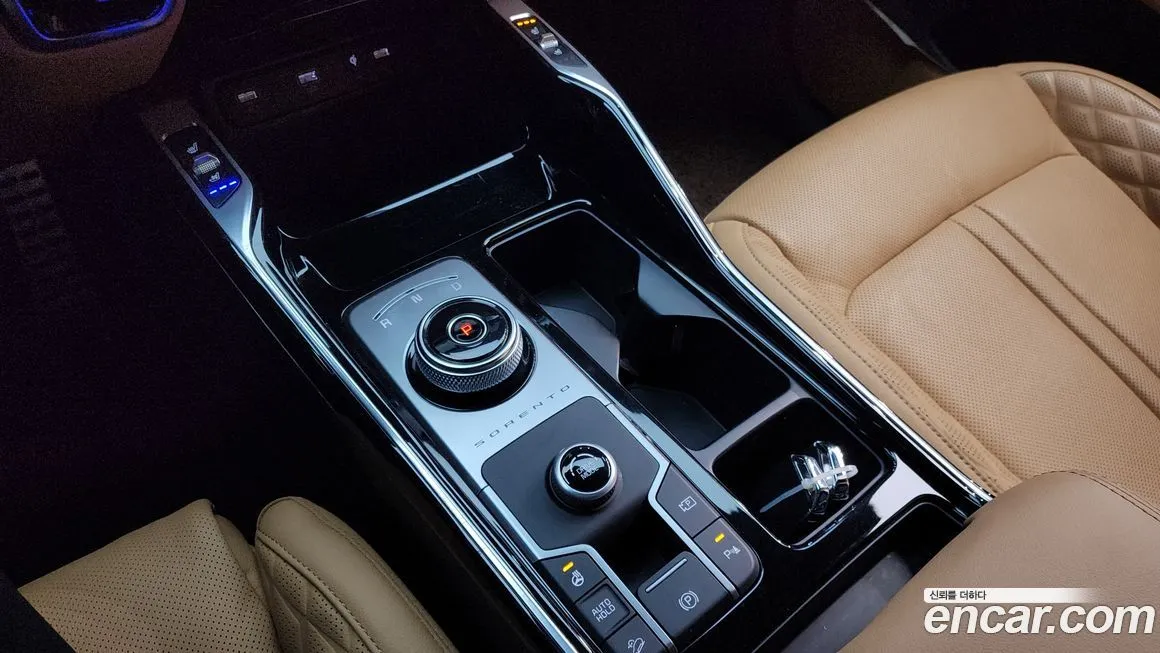 Kia Sorento — фото 9