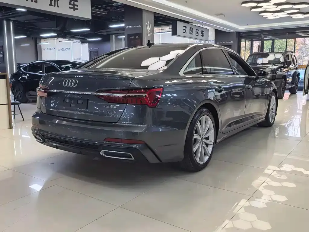 Audi A6L 2022 из CN, фото 5