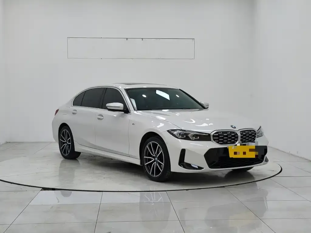 BMW 3 Series 2023 из CN, фото 2