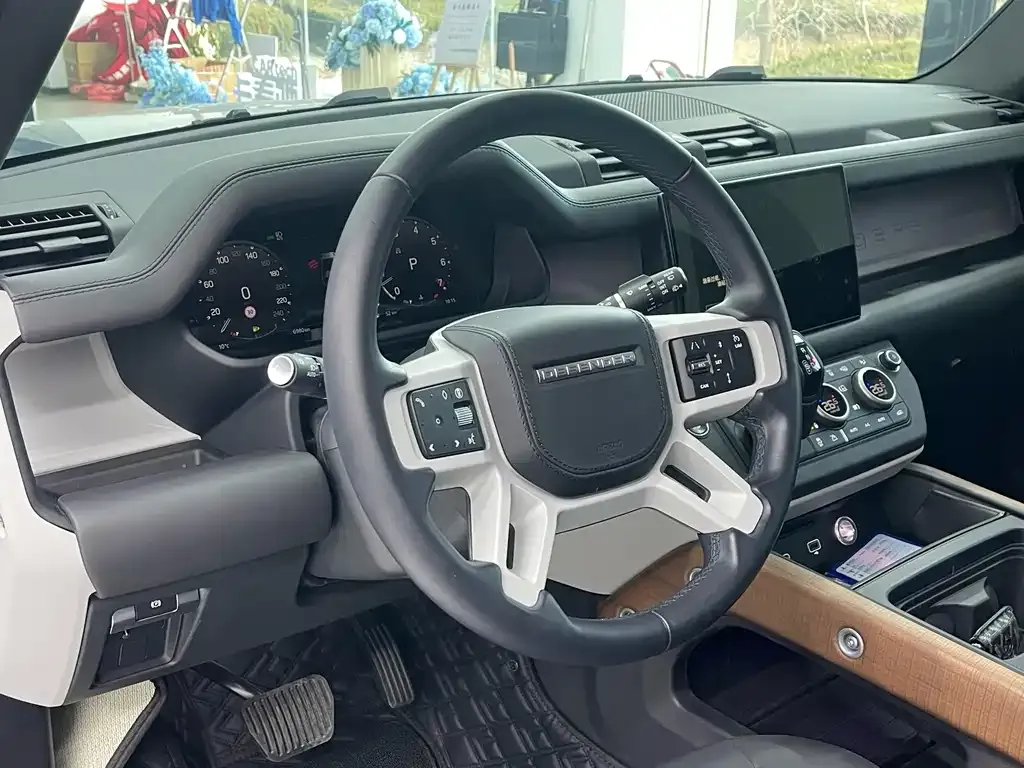 Land Rover Defender 2024 из CN, фото 8