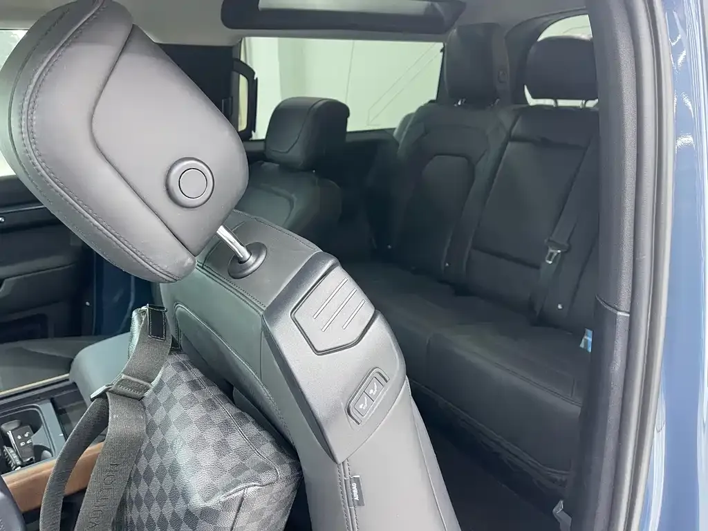 Land Rover Defender 2024 из CN, фото 7