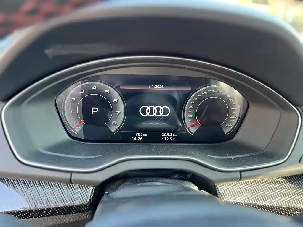 Audi SQ5 2025 из CN, фото 3