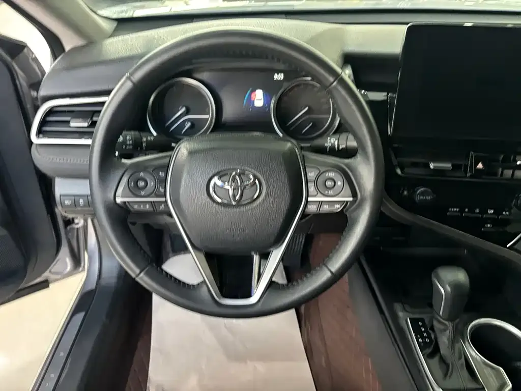 Toyota Camry 2023 из CN, фото 9