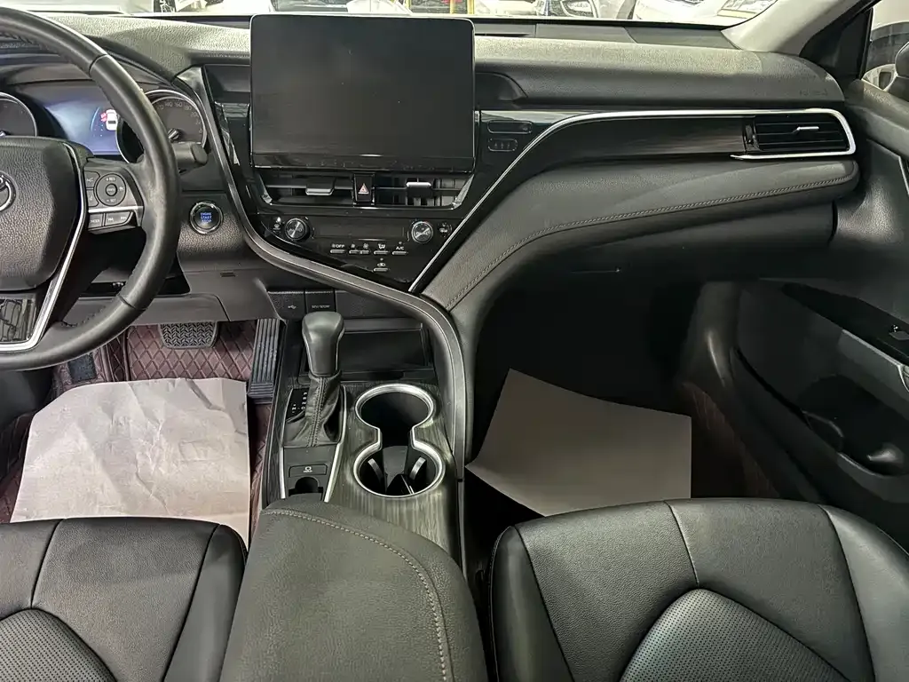 Toyota Camry 2023 из CN, фото 8