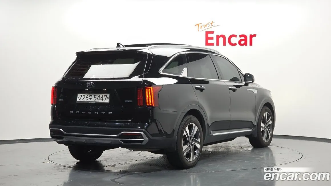 Kia Sorento — фото 4