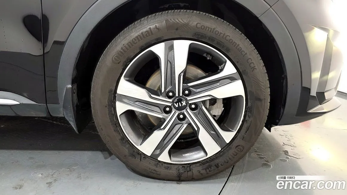 Kia Sorento — фото 10