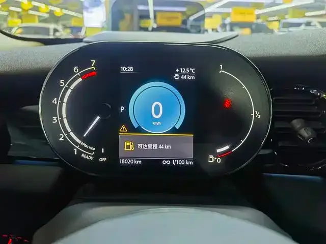 MINI Cooper (3-door) 2022 из CN, фото 5