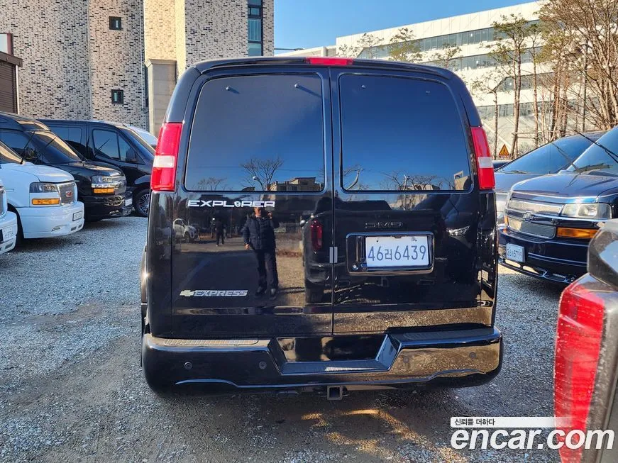 Chevrolet Express Van 2024 из KR, фото 4