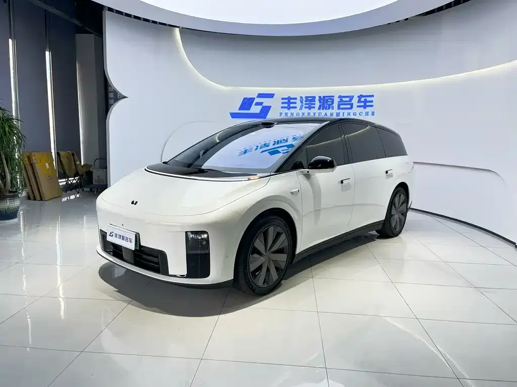 Li Auto i8 2025 из CN, фото 1