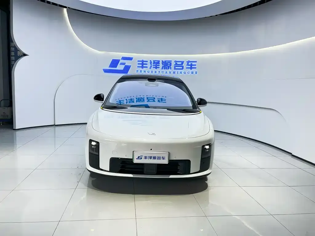 Li Auto i8 2025 из CN, фото 2