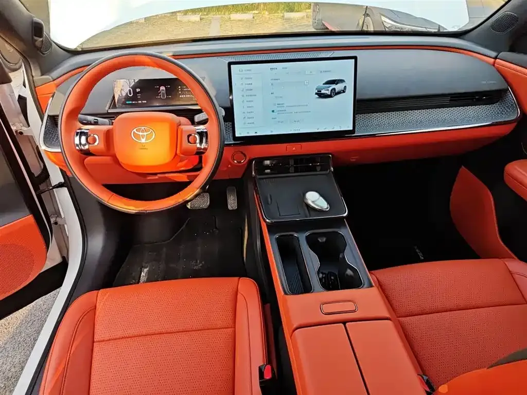 Toyota Platinum 3X 2025 из CN, фото 4