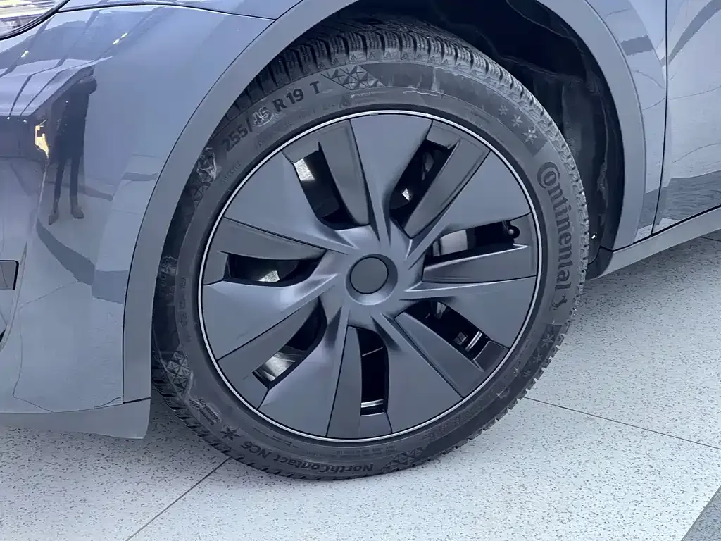 Tesla Model Y 2024 из CN, фото 9