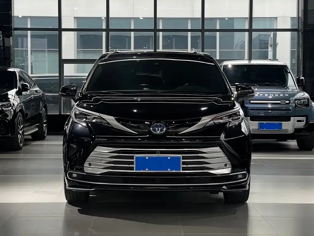 Toyota Sienna 2023 из CN, фото 10