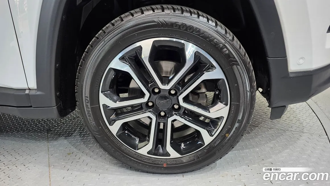 Jeep Compass 2022 из KR, фото 5