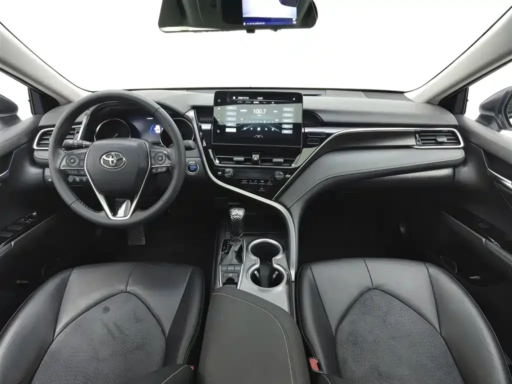 Toyota Camry 2023 из CN, фото 5