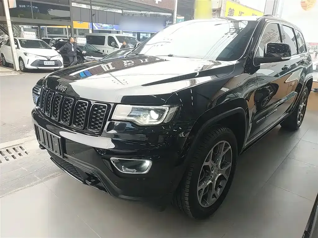 Jeep Grand Cherokee (Import) 2021 из CN, фото 7