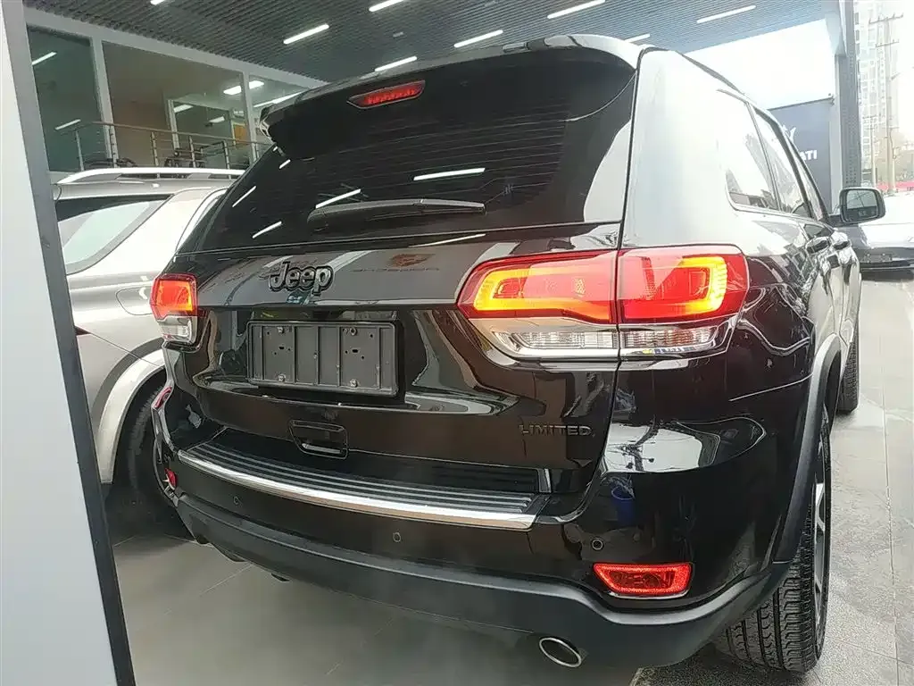 Jeep Grand Cherokee (Import) 2021 из CN, фото 9