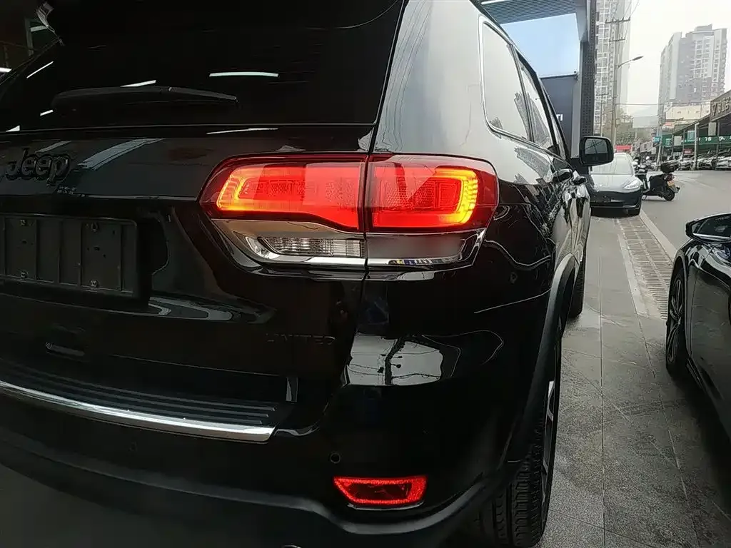Jeep Grand Cherokee (Import) 2021 из CN, фото 5