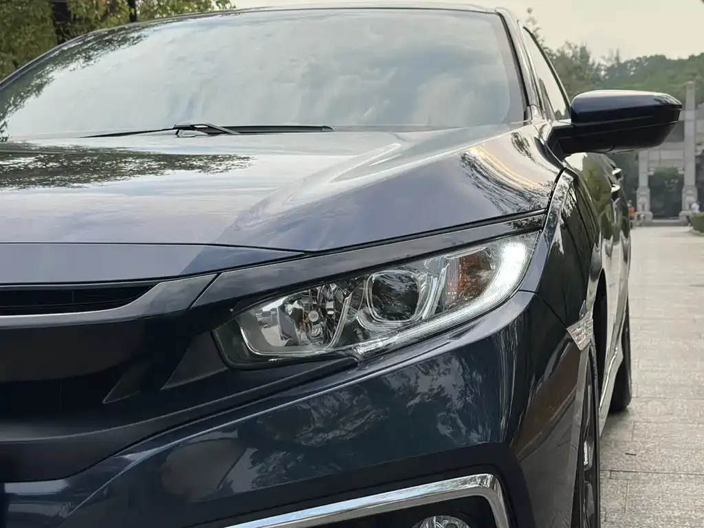 Honda Civic — фото 7