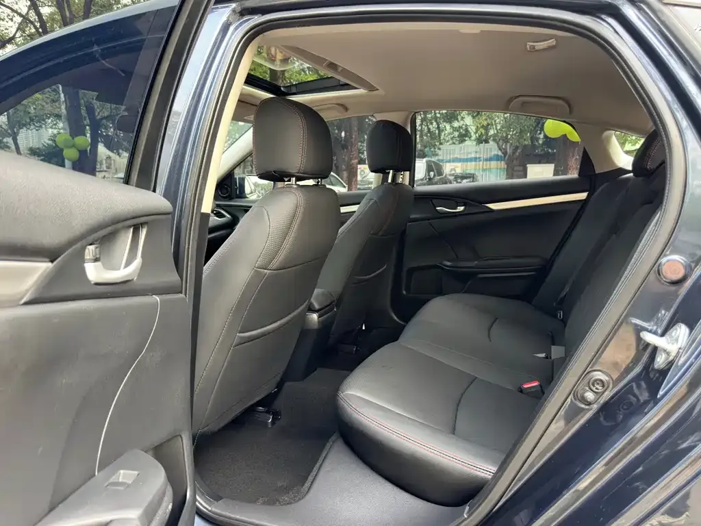 Honda Civic — фото 3