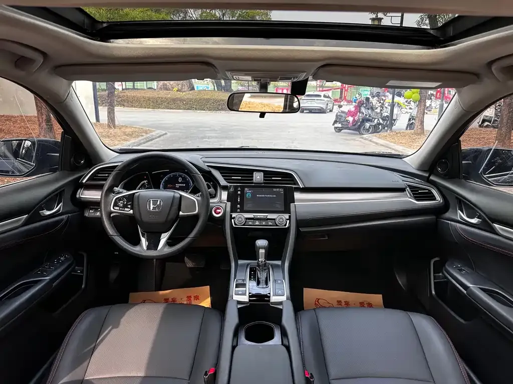 Honda Civic — фото 8