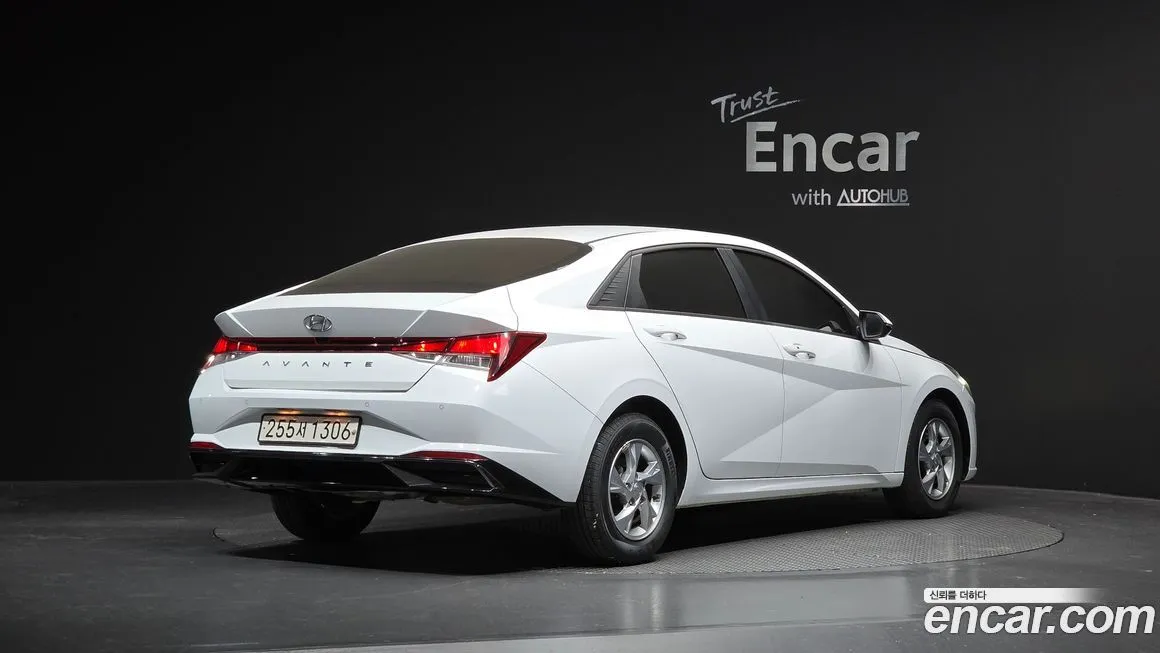 Hyundai AVANTE — фото 4