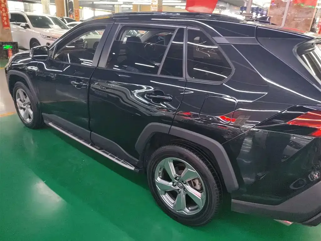 Toyota RAV4 2022 из CN, фото 5