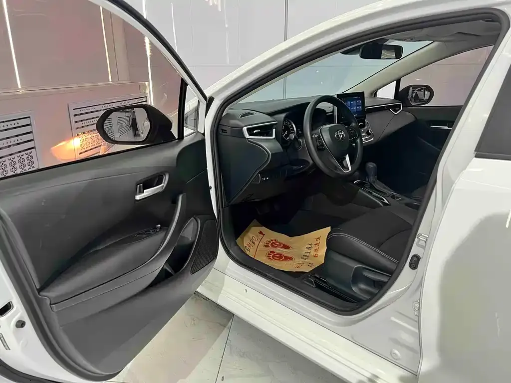 Toyota Corolla 2021 из CN, фото 5
