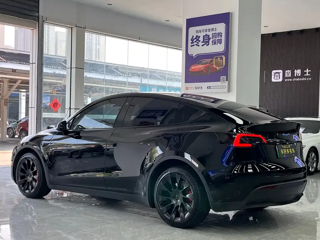 Tesla Model Y 2023 из CN, фото 4