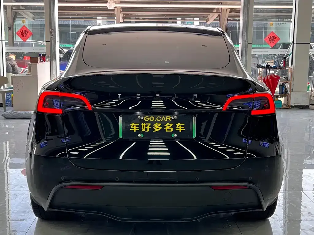 Tesla Model Y 2023 из CN, фото 3