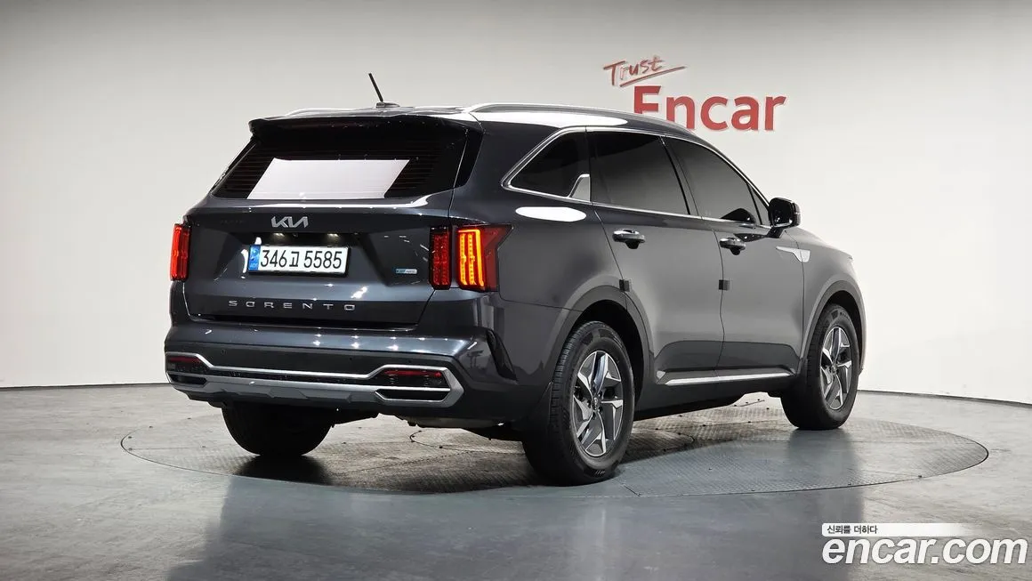 Kia Sorento — фото 5