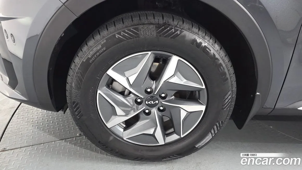 Kia Sorento — фото 8