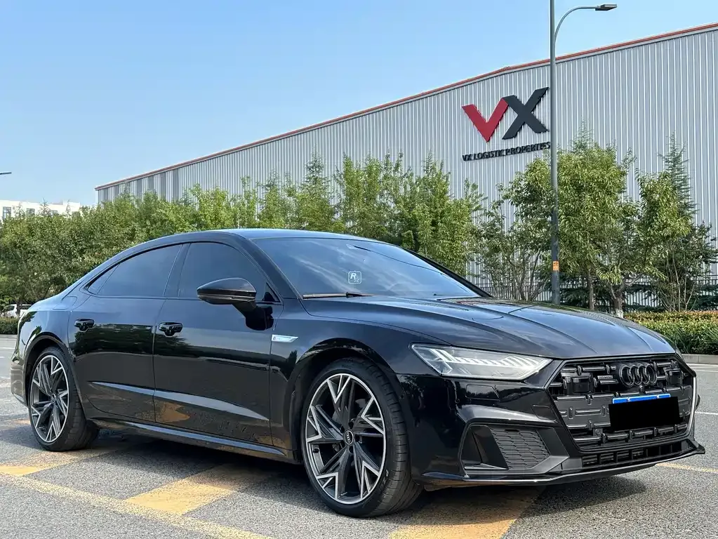 Audi A7L — фото 10