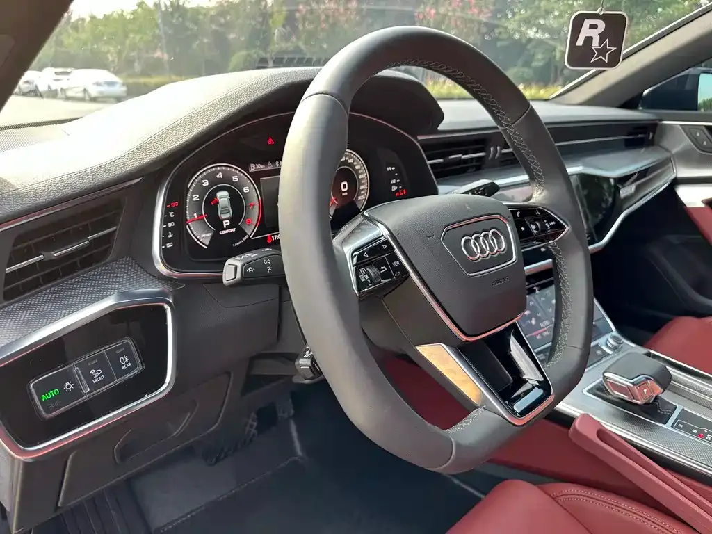 Audi A7L — фото 3