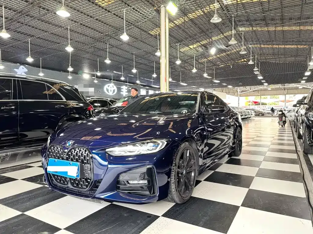BMW 4 Series 2022 из CN, фото 1
