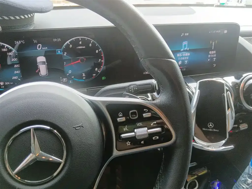 Mercedes-Benz GLA — фото 5