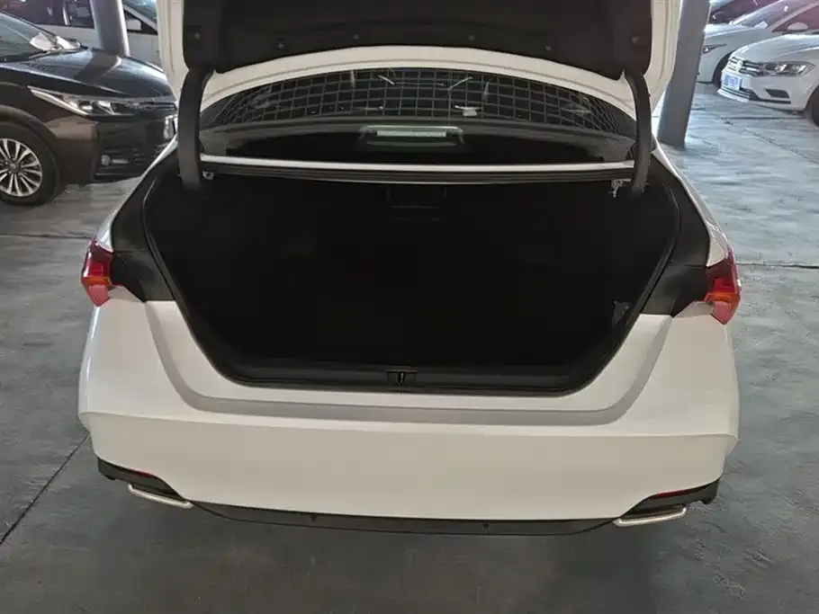 Toyota Avalon 2021 из CN, фото 2
