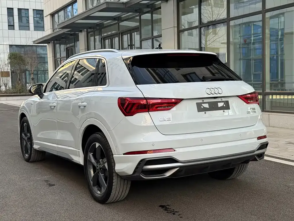 Audi Q3 — фото 5