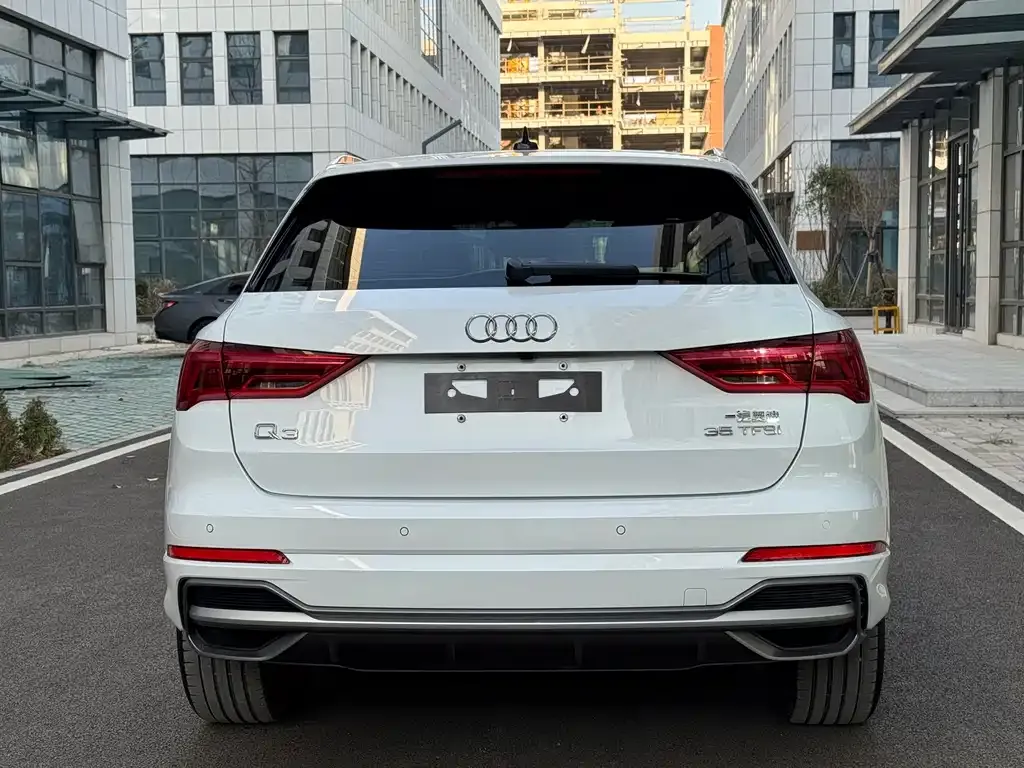 Audi Q3 — фото 4