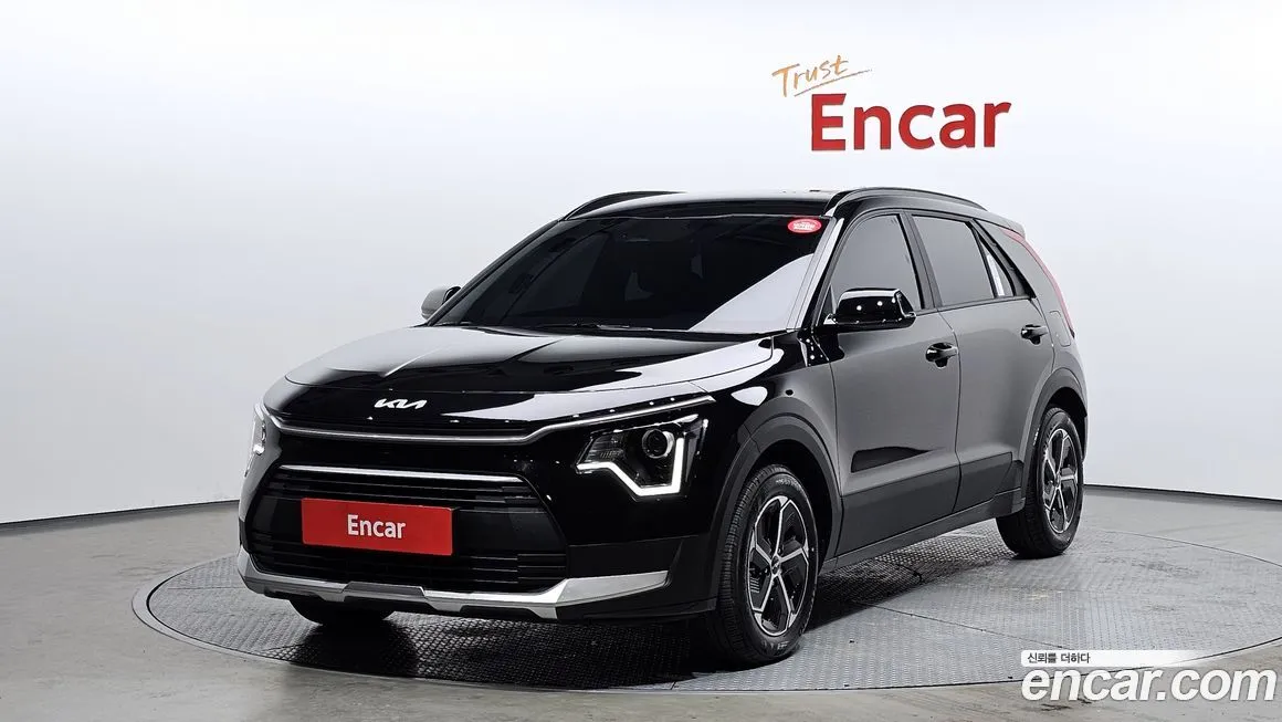 Kia Niro — фото 1