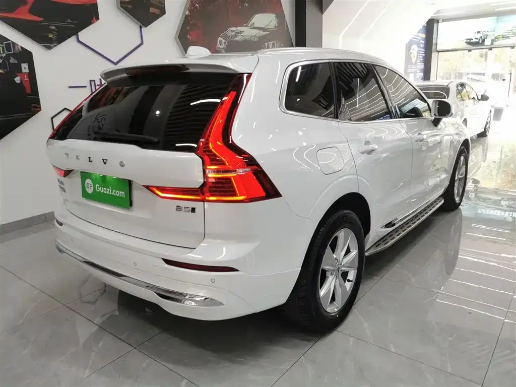 Volvo XC60 — фото 4