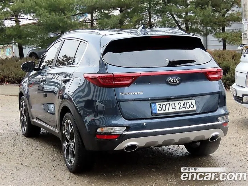 Kia Sportage — фото 10
