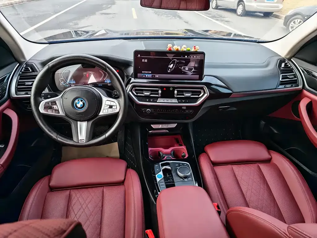 BMW iX3 2025 из CN, фото 7